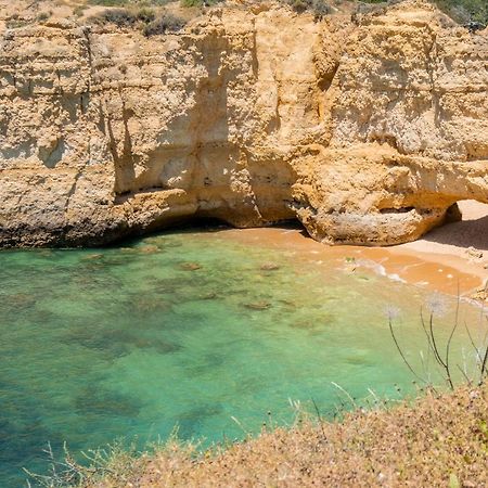 Beach Praia - Sleep 5 - Pool - Free Wi-Fi - Air Con Albufeira Dış mekan fotoğraf