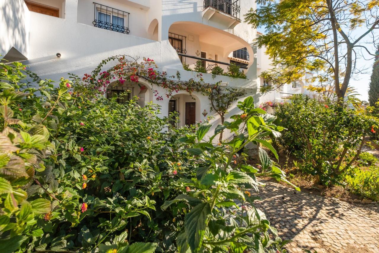 Beach Praia - Sleep 5 - Pool - Free Wi-Fi - Air Con Albufeira Dış mekan fotoğraf